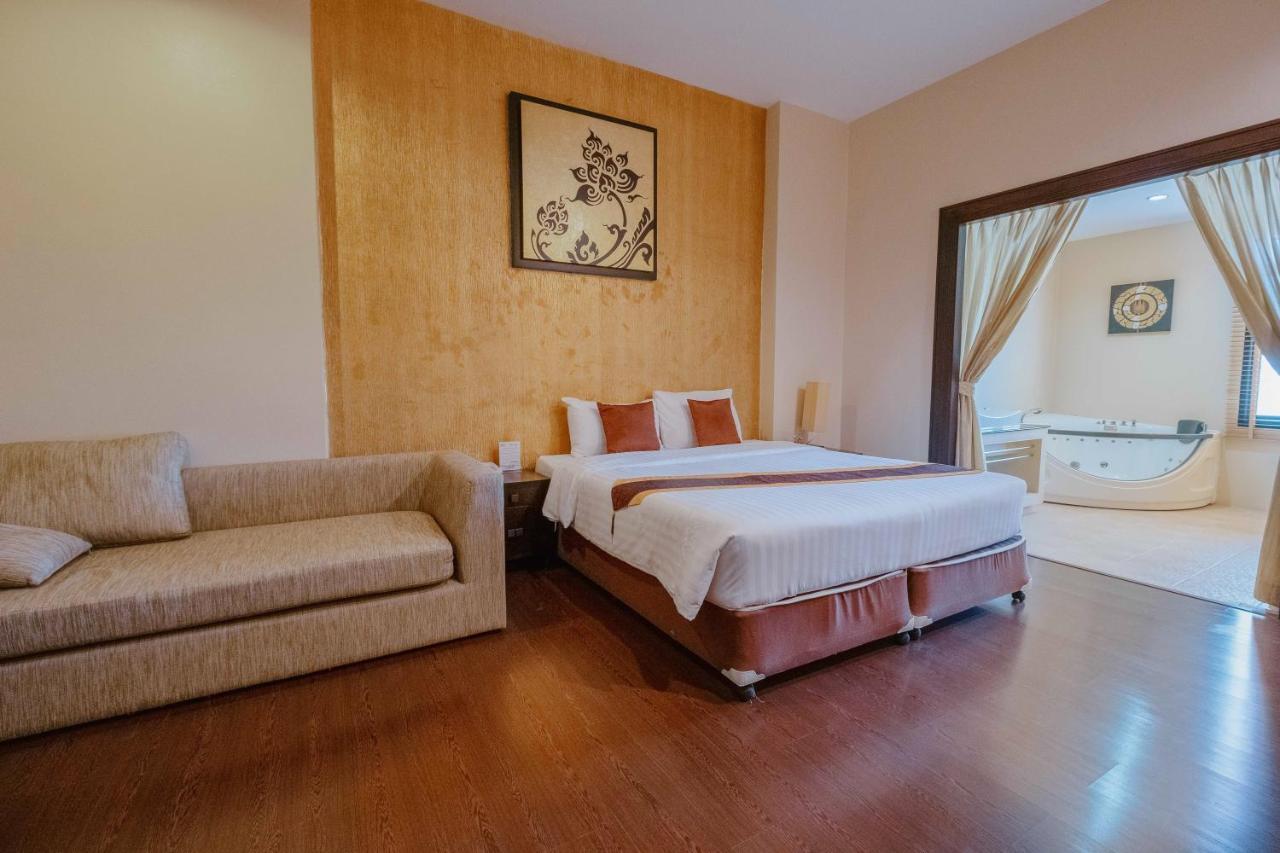 The Desiign Hotel - Sha Si Maha Phot Esterno foto